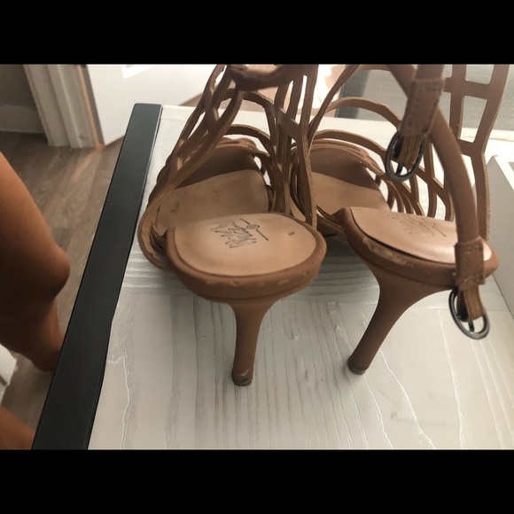 Nude Heels - Picture 3 of 3